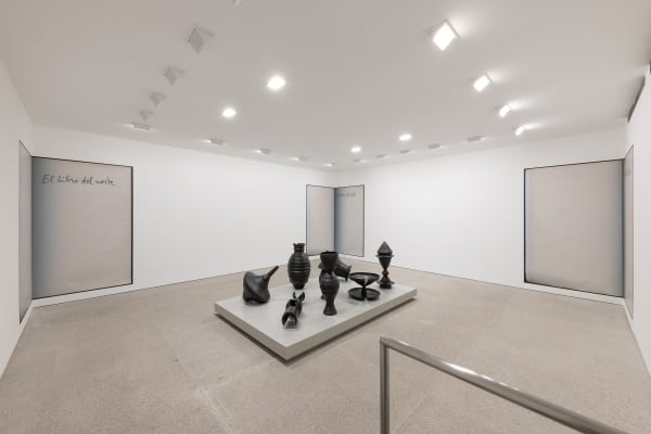 Installation View: RAYUELA / El Orden Falso. Comisariada por Octavio Zaya, Galeria Marlborough Madrid, Spain, 2023. Photo: Roberto Ruiz