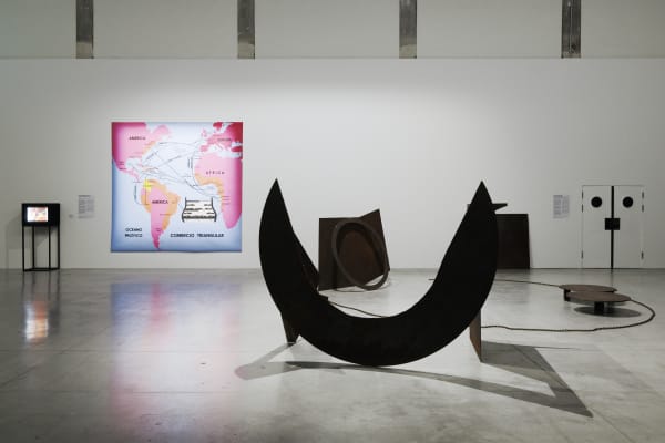 Melvin Edwards, Homage to the Poet Leon Gontran Damas, 1978-1981, steel in 5 parts, dimensions variable. Sarah Maldoror: Tricontinental Cinema, 2021. Installation view: Palais de Tokyo, Paris. Photo: Aurélien Molle.