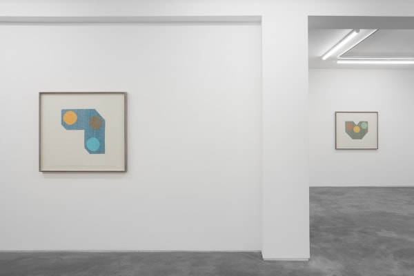 Ruth Laskey Circles, 2022 Installation view Huxley Parlour, London