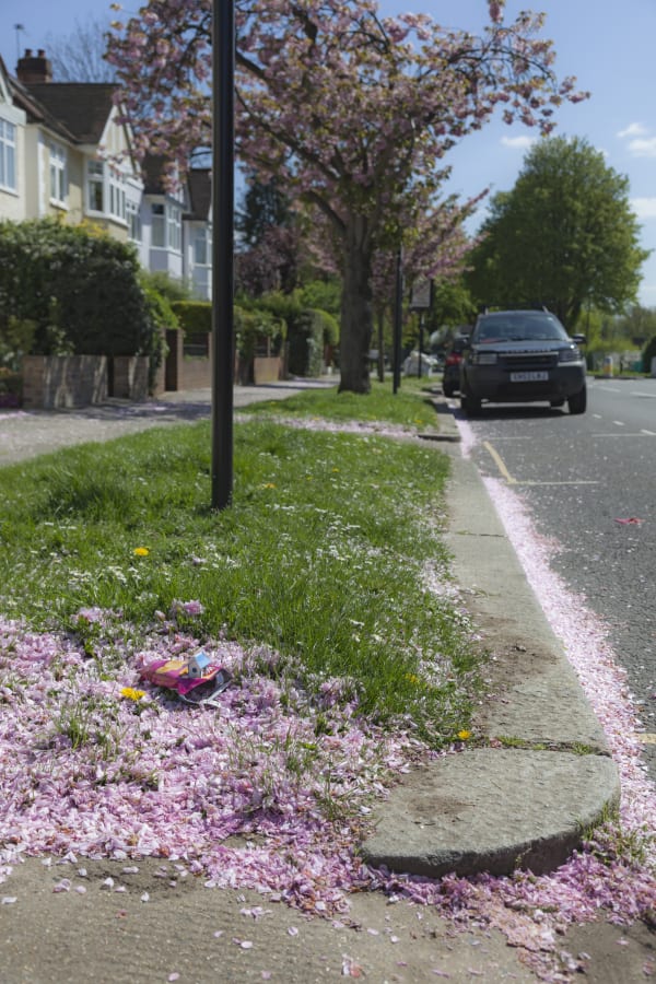 Slinkachu Through the Valley context shot