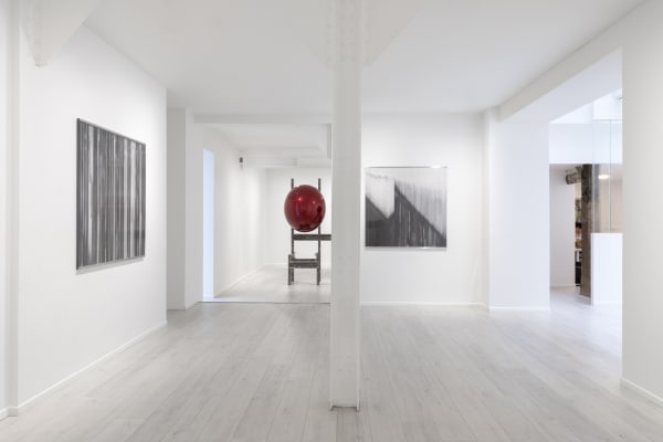 Siobhán Hapaska Installation view, Andréhn-Schiptjenko Paris, 2023