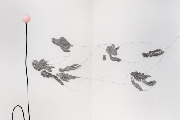 Carin Ellberg Installation view, Coastal settlers and species from the sea, Andréhn-Schiptjenko Paris, 2025.