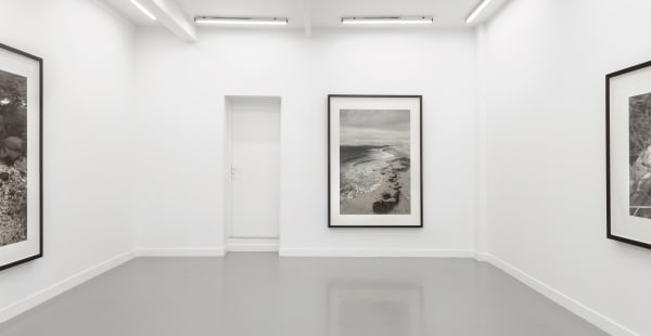 Installation view, Gunnel Wåhlstrand, at Andréhn-Schiptjenko, Paris, 2020. © C. Maignien