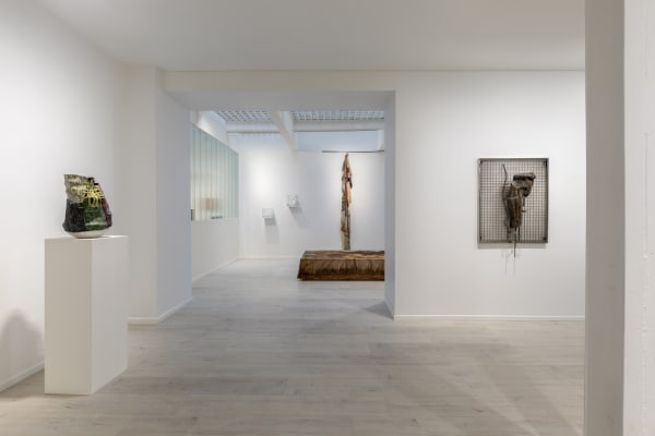 Installation view, 'malléable, aléatoire', Andréhn-Schiptjenko, Paris, France, 2023