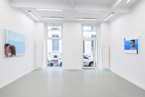 Installation view, Ridley Howard, Shorelines, at Andréhn-Schiptjenko, Paris, 2020. © C. Maignien