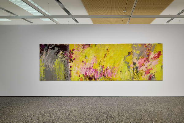 Jo Davenport Here, oil on Belgian linen, 152.5 x 507 cm. Photography by Jeremy Weihrauch. Courtesy of Murray Art Museum...