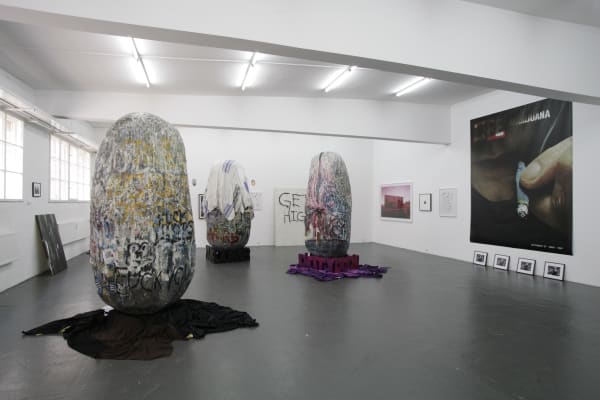 Dan Colen No Me Installation View September 30 – November 4, 2006 Peres Projects, Berlin