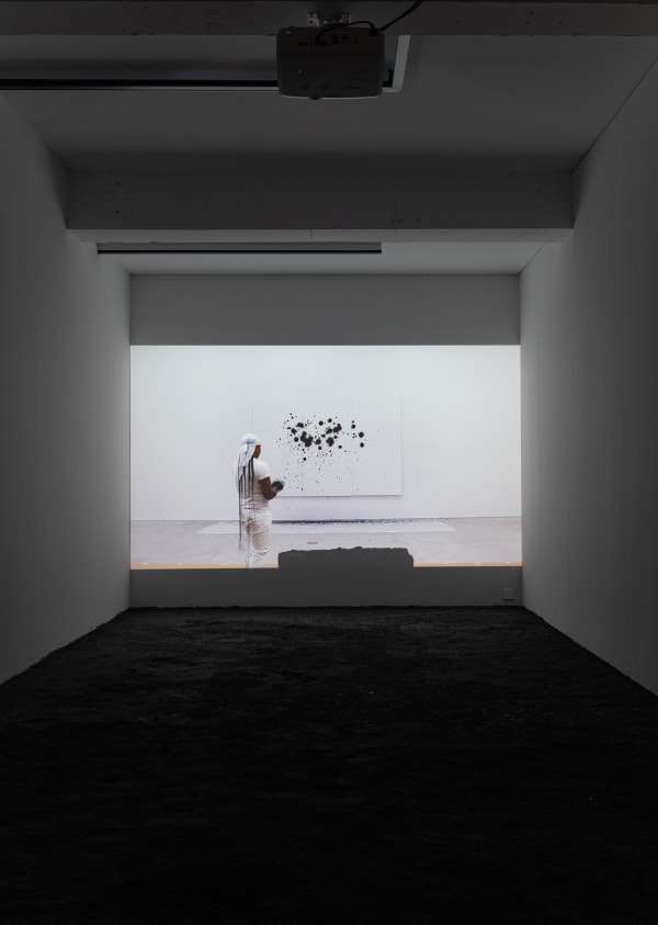Kiyan Williams Between Starshine and Clay Installation View September 7 – November 12, 2023 Peres Projects, Seoul Photographed by: Song...