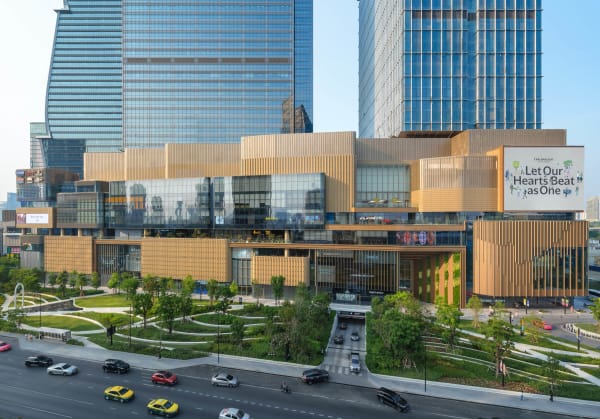 Parade at One Bangkok / Thailand, Lead8 / Hong Kong