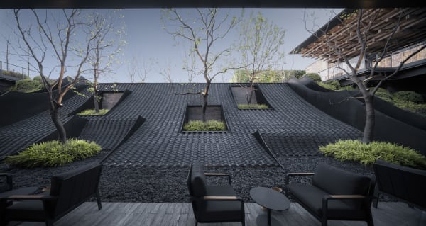 AN VILLA / The Mainland, TROP: terrains +open space / The Mainland