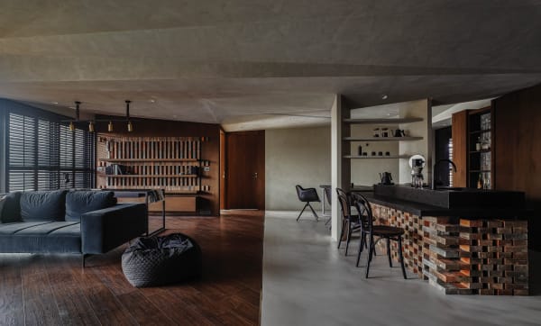 Lingering charm of dark roast coffee / Taiwan, TA+S / Taiwan