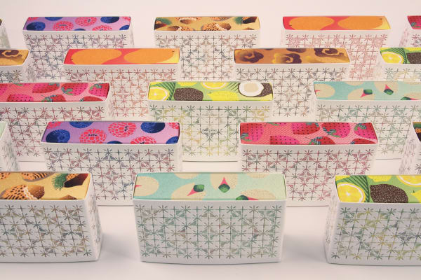 Willows (Mochi sweets with fruits or nuts), Peace Graphics / Japan