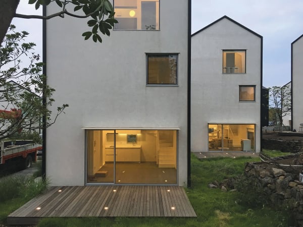 Hadohilljo Townhouse / Korea, UNITEDLAB Associates LLC / United States