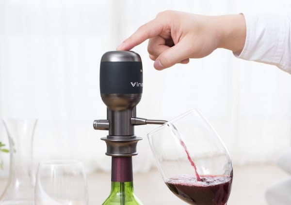 Vinaera PRO - Adjustable Electric Wine Aerator, Mercuries Asia Ltd / Taiwan