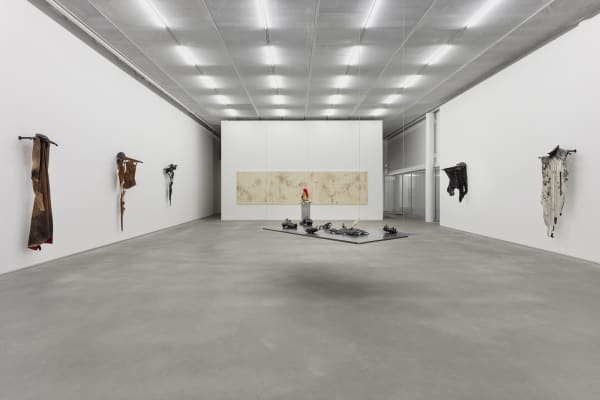 Paul Setúbal: Bronze, Leather, Gold, blood
