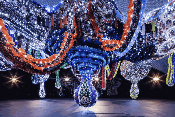 JOANA VASCONCELOS . EXTRAVAGÂNCIAS