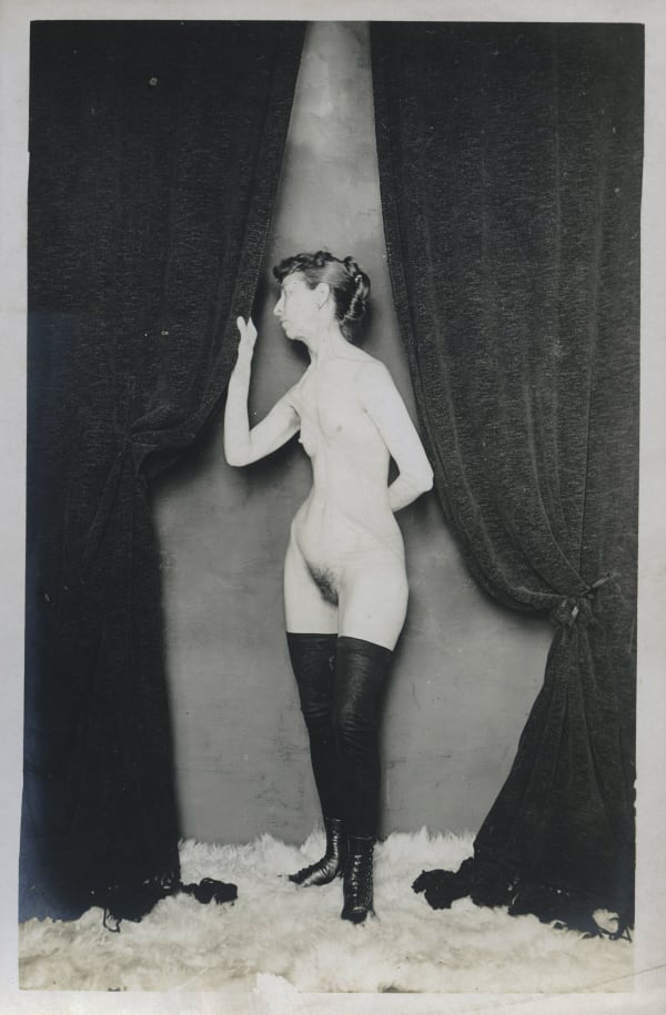 Untitled, ca. 1892 Vintage gelatin silver print 5 1⁄2 x 3 1⁄2 in. (14 x 8.9 cm) (WG 34)