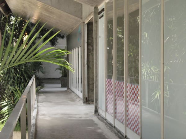Mudança de Lugar, Debora Bolsoni, 2007 - Galeria Marilia Razuk