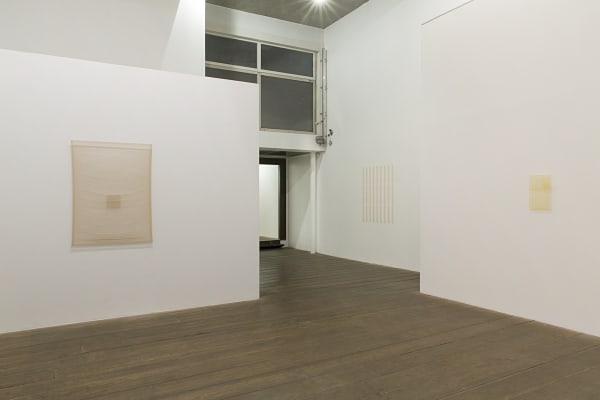 Marina Weffort/ Tecido, 2016 / Galeria Marilia Razuk. Foto/ Photo: Everton Ballardin
