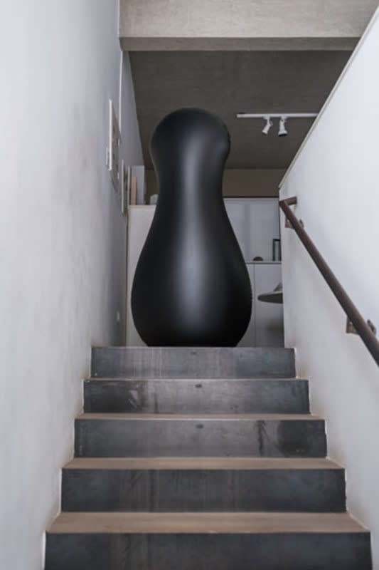 Ana Luiza Dias Batista, Espelho Curvo, 2015. Galeria Marilia RazukFotografia/ Photo Edouard Frainpont