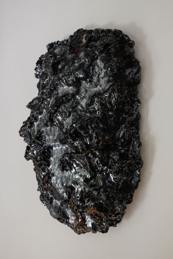 Anália Moraes, Escudo, 2024