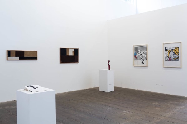 "Correlações entre variáveis Aleatórias: Julio Plaza e Nelson Leirner", 2019 - Galeria Marilia Razuk. Foto (Photo) Claus Lehmann