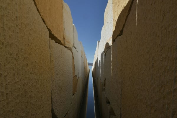 Andy Goldsworthy, Stone Sea Passage, 2024