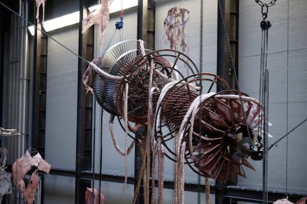 First S. Korean artist presents solo exhibition at Tate Modern London