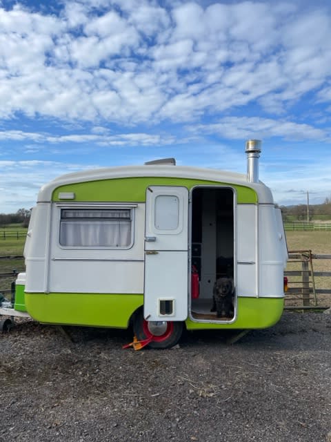 Rachel Stormonth-Darling's new mobile studio. © The Artist