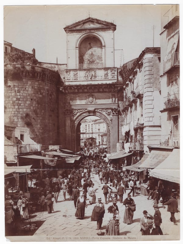 17 Fratelli Alinari Napoli Porta Capuana 1880