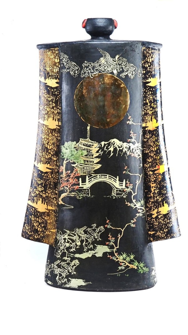 John Bedding, Geisha, Aichiyo, ceramic sculpture, 72 x 42 x 16 cm, 2024