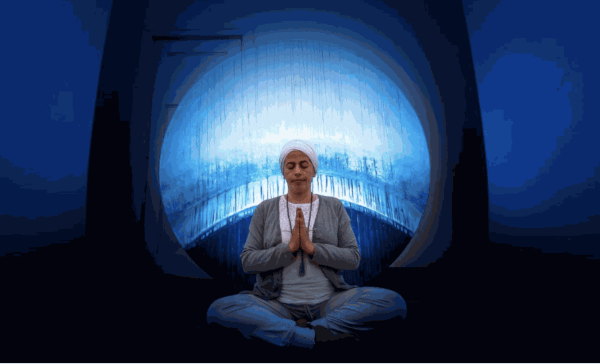 Angelica Chavarro in meditation