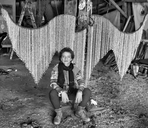 Pascale Monnin in front of her work L'Ange de la Résurrection © Jean Nemar