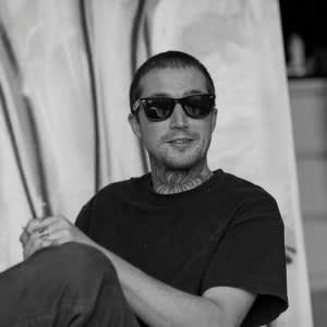 Thomas Langley - Mummy's Boy (pink with yellow text), 2020