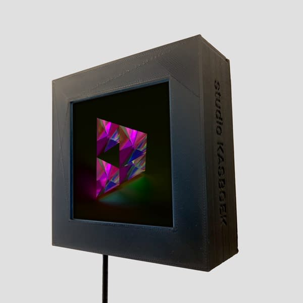 KASBOEK, KASBOEKdiamond Spectrum NFT display, 2022