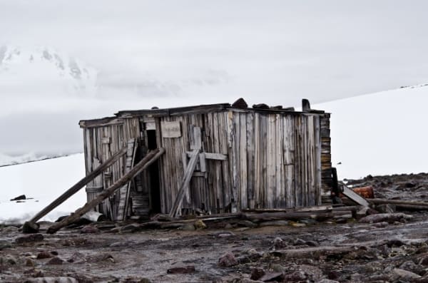 Benjamin Pothier , Untitled #3 (Swedishhut), 2013
