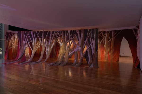 Pauline Curnier Jardin, Deep Scarlet, Scream Ruby | The Freestanding joys, photography by Dinis Santos/Galeria Municipal do Porto.
