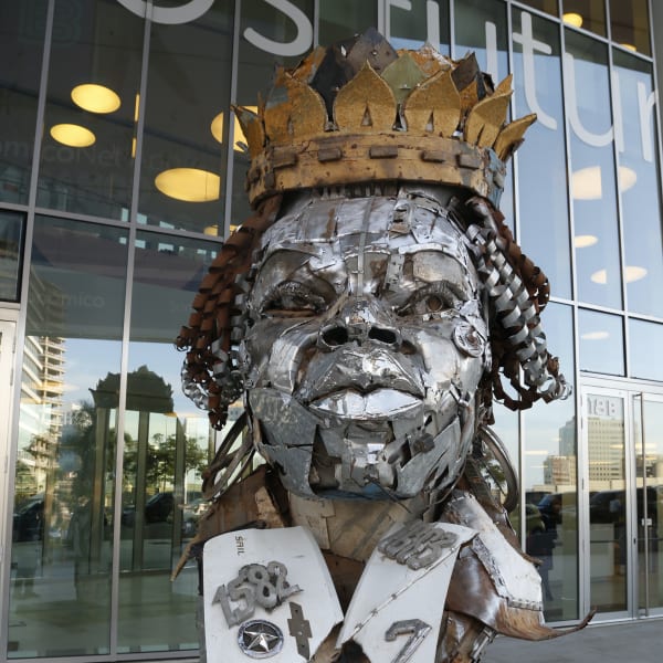Representation of the Human Figure in Angola
