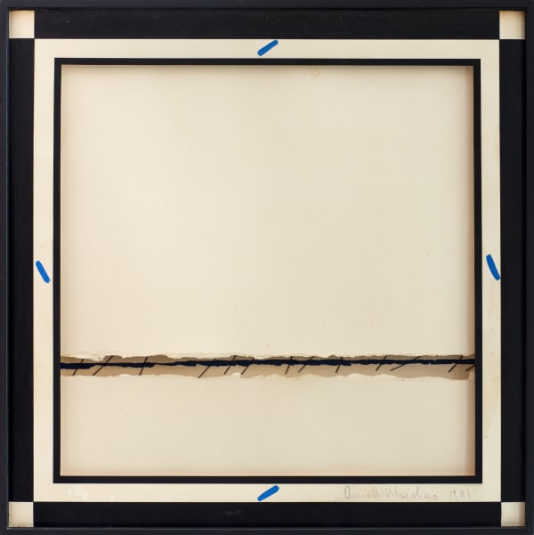 Anna Maria Maiolino Tinta acrílica sobre papel, cortes, rasgos, isopor em caixa de madeira com vidro 71,5 x 71,5 x 7 cm