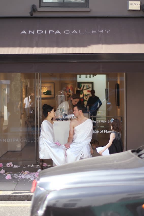 Lynn Lu performance piece outside Andipa Gallery