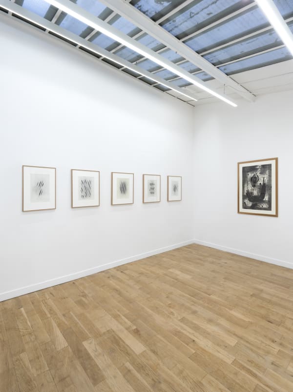 Vue de l'exposition "ON PAPER" Crédits photo : Origins Studio