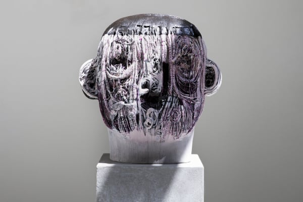 Carl Richard Söderström, Large head 2, 2023. Photo courtesy: Fondazione Officine Saffi.