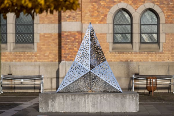 Raha Rastifard, The Third Line, 2022. Photo: Hendrik Zeitler / Borås Konstmuseum.