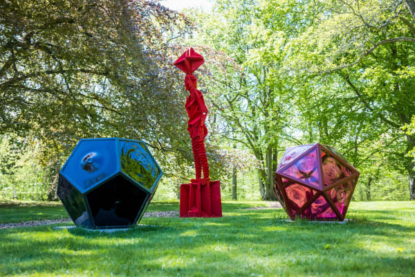 Johan Röing "Ove Tomat" 2023, own studio and "Kärleken" and "Döden" 2023 executed in cooperation with Kosta Boda.