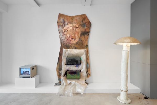 23Graysc Shak September Web