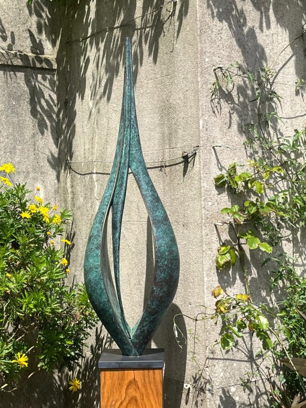 Lucy Lutyens, Transcendence