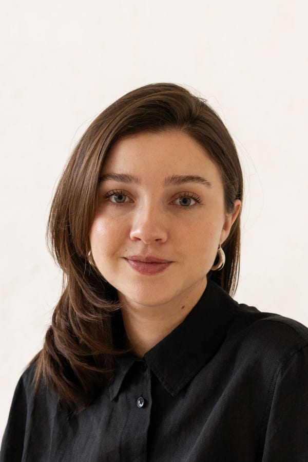 Clara Bueno Sales Associate