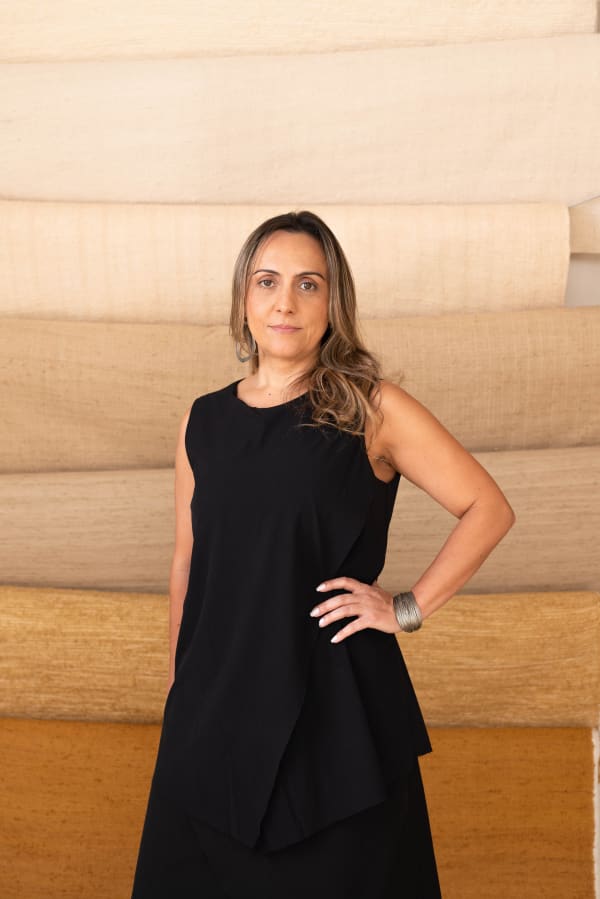 Luciana Domingues Logistics