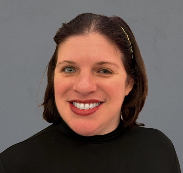 LAURA LEVIN Sales Administration laura@bullart.com