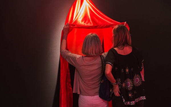 Michael Shaowanasai presents... ... ...